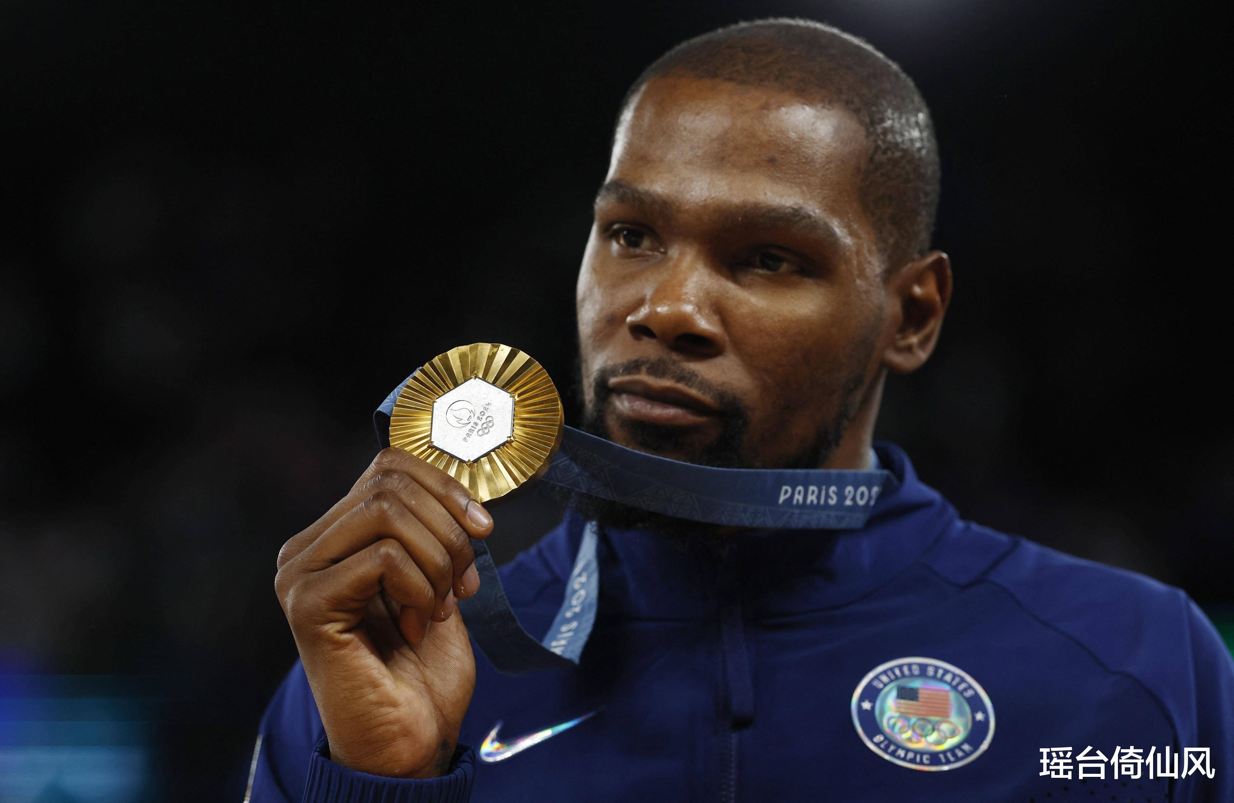 关于杜兰特的突出表现继续引领球队向前的信息