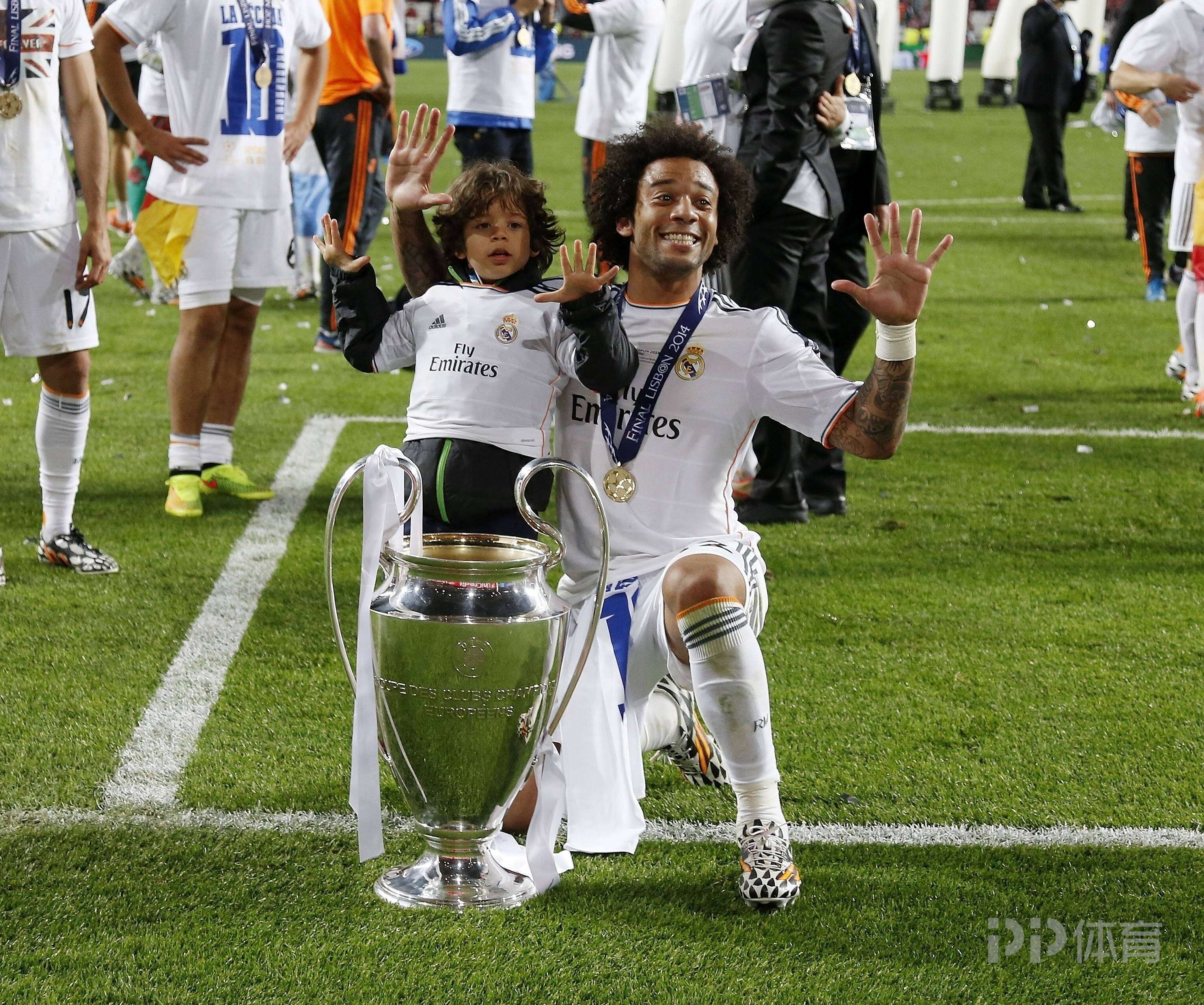 包含欧洲精英对决，巴塞罗那险胜皇马晋级欧冠决赛的词条