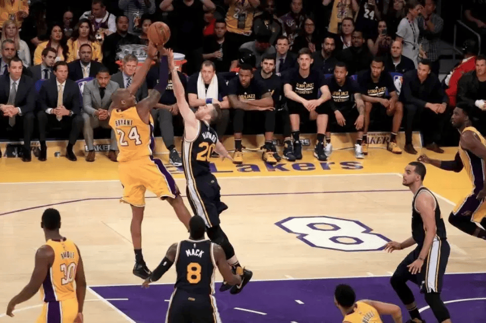 篮球传奇退役仪式，NBA众星齐聚送别