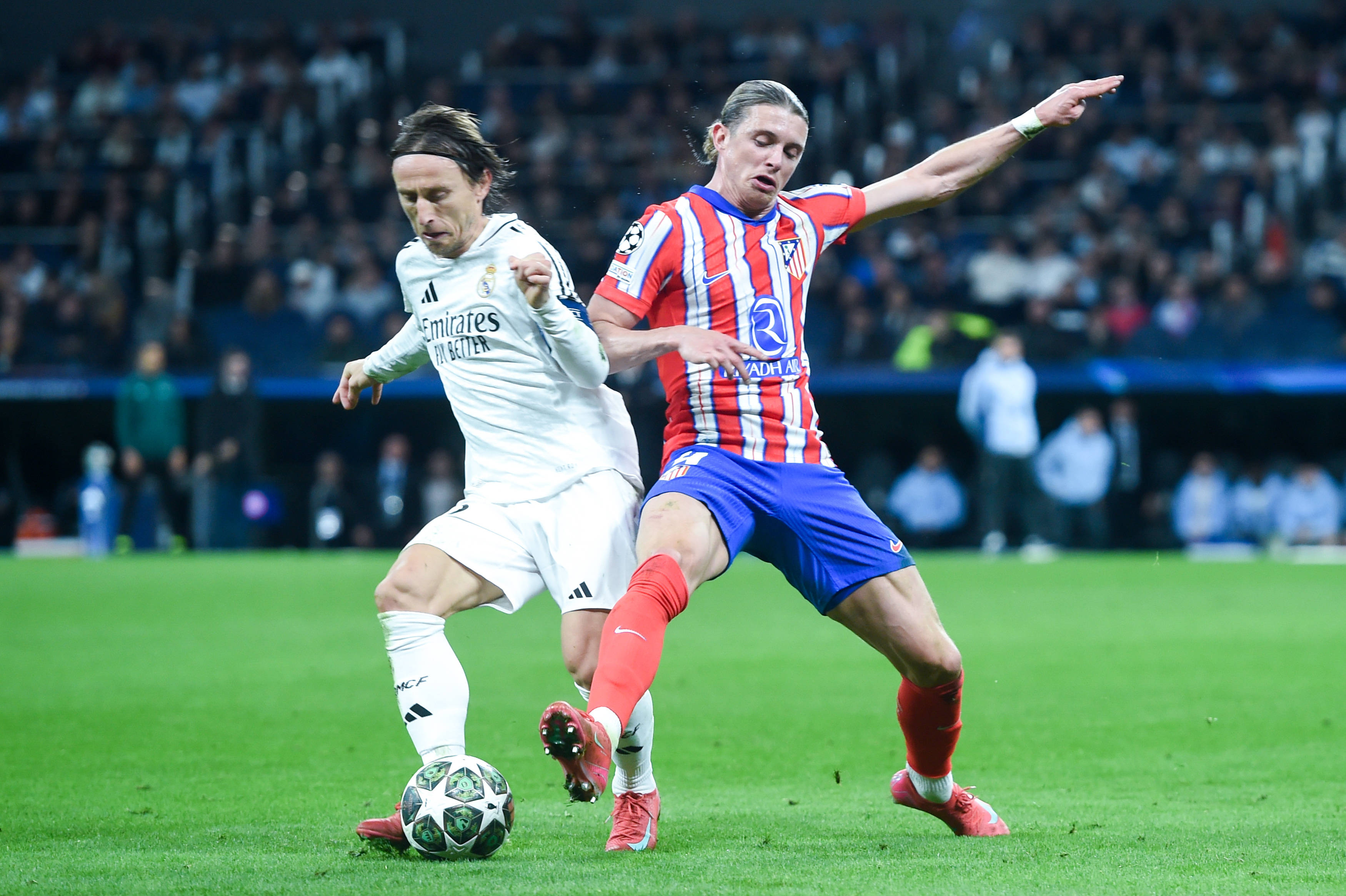 皇马巅峰回暖，欧冠之路无往不利的简单介绍