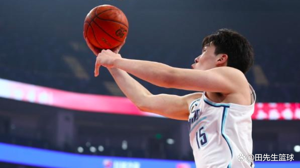 包含辽宁男篮主场大胜，晋级决赛前景大幅提升.的词条