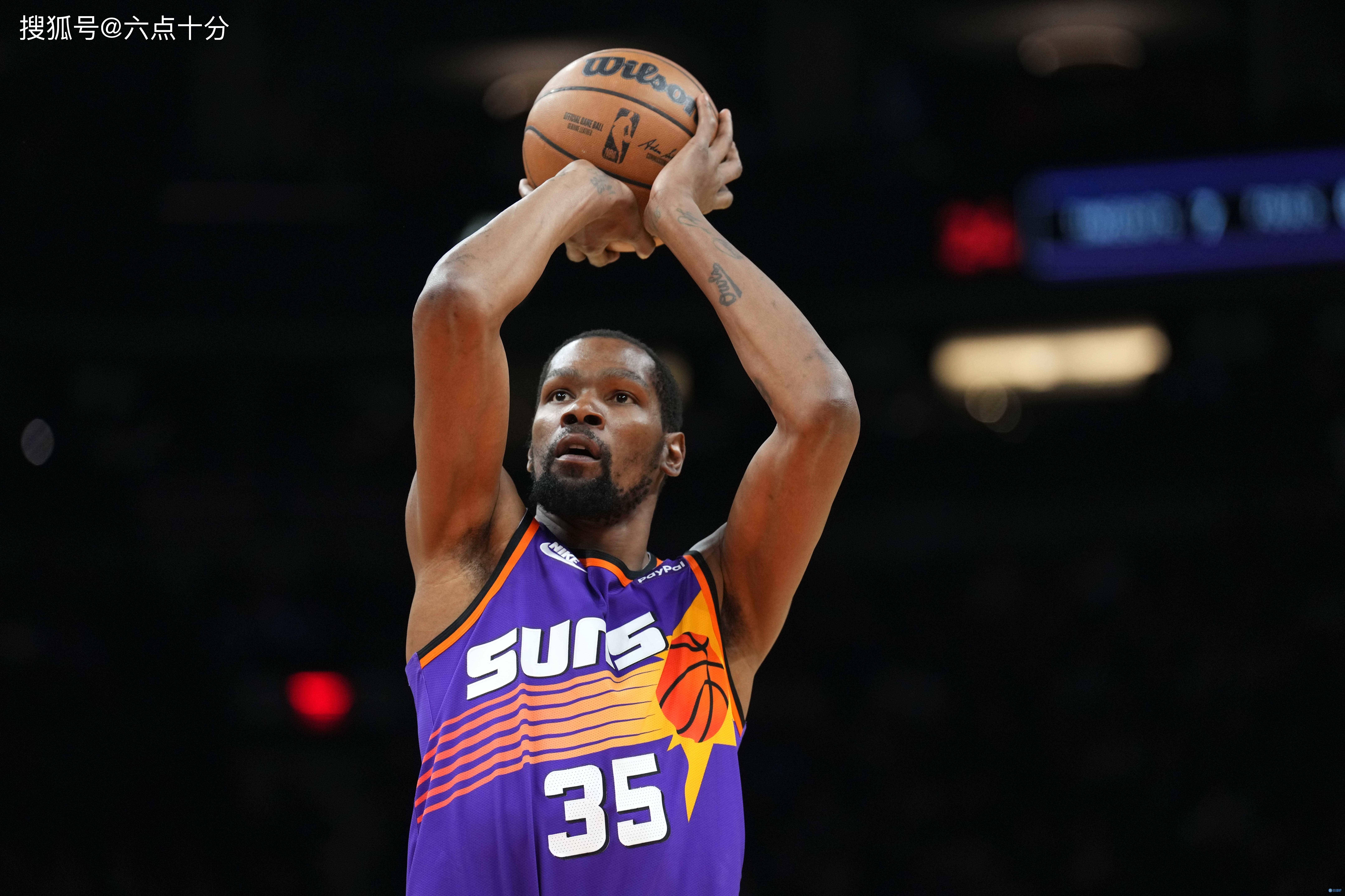 关于雄鹿客场击败太阳,继续保持全胜战绩的信息 关于雄鹿客场击败太阳,继续保持全胜战绩的信息