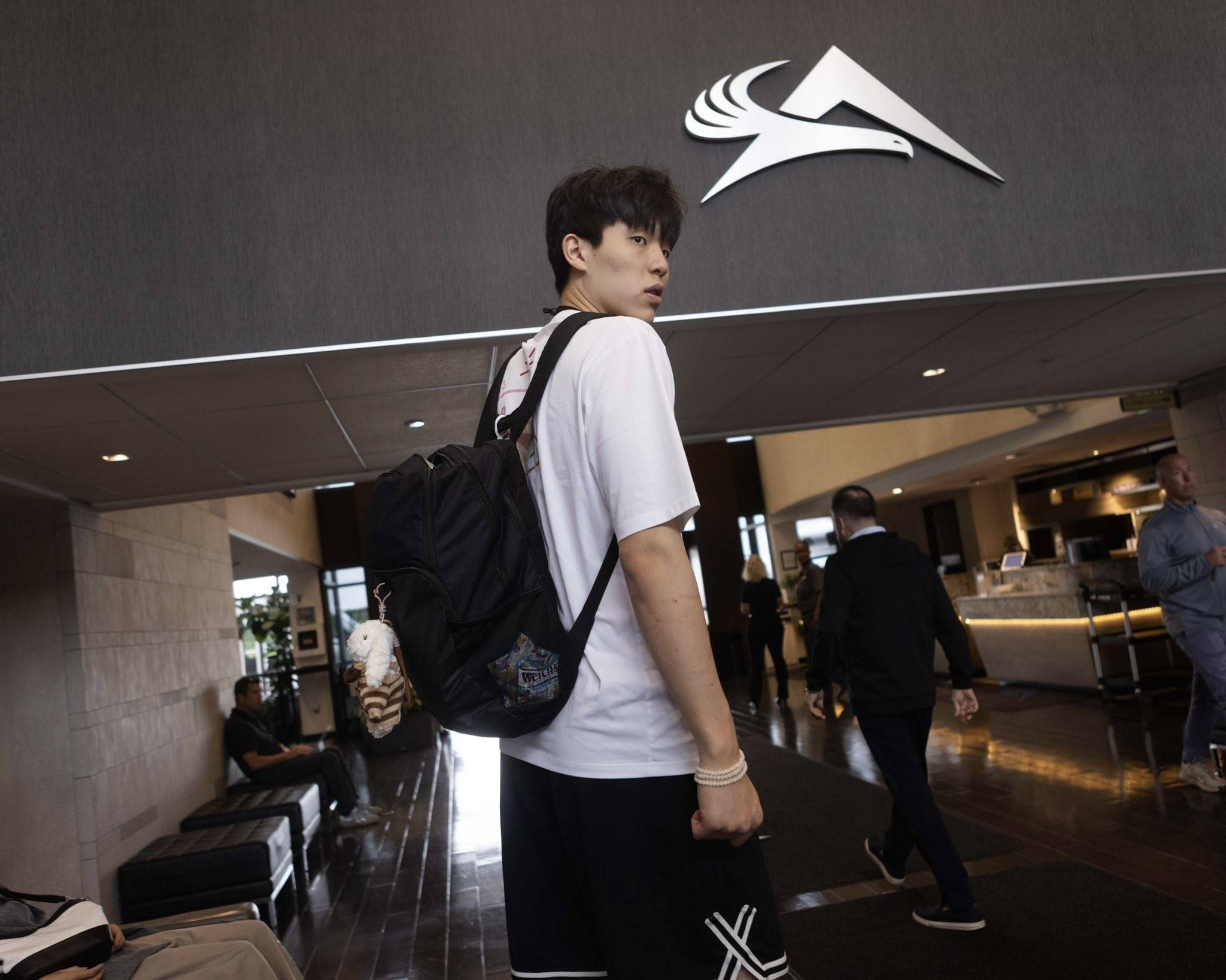 九游体育-包含开拓者主帅公开晒训练成绩表队员拼劲十足的词条