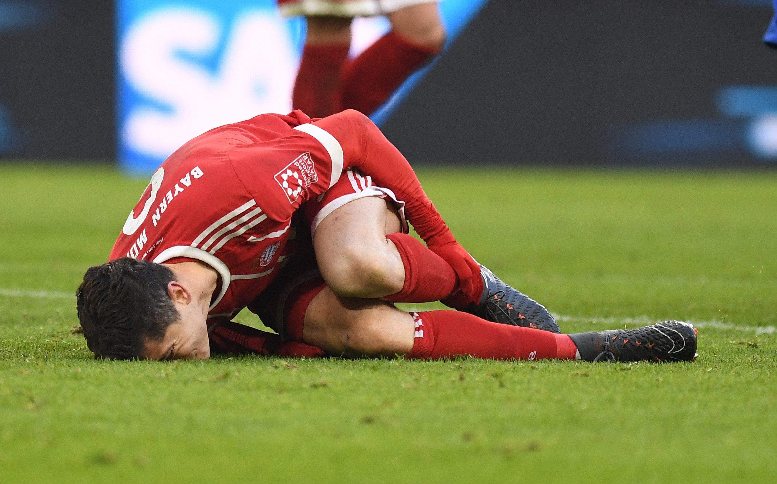 九游体育在线登录-关于柏林赫塔队员膝伤告别本赛季，德甲升降级悬念仍存的信息