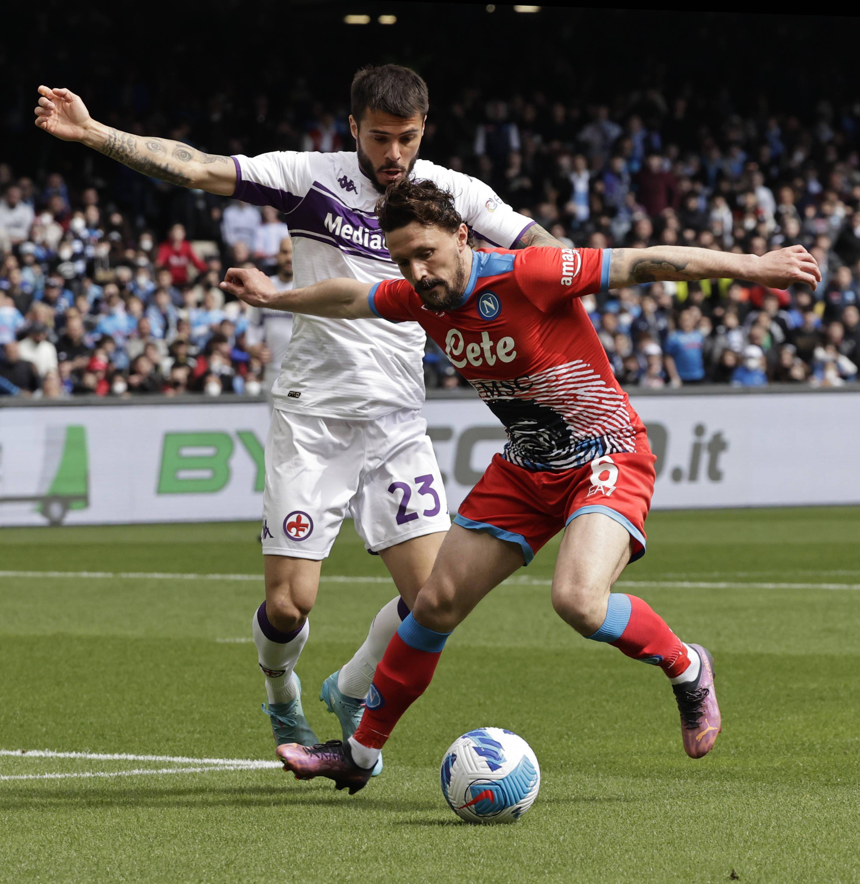 九游体育中国官网-包含意大利足球新闻：佛罗伦萨胜那不勒斯，意外胜负的词条