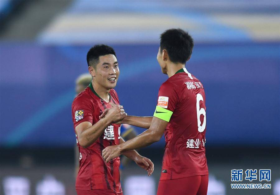 九游体育亚洲官网-江苏苏宁主场逼平河南建业，保持不败战绩