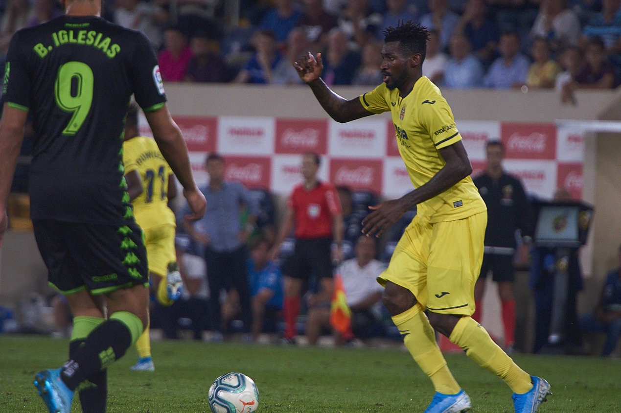 贝蒂斯客场惨败埃瓦尔，遭遇连败