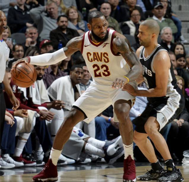 九游体育官网-重返巅峰！老将助队连胜五场