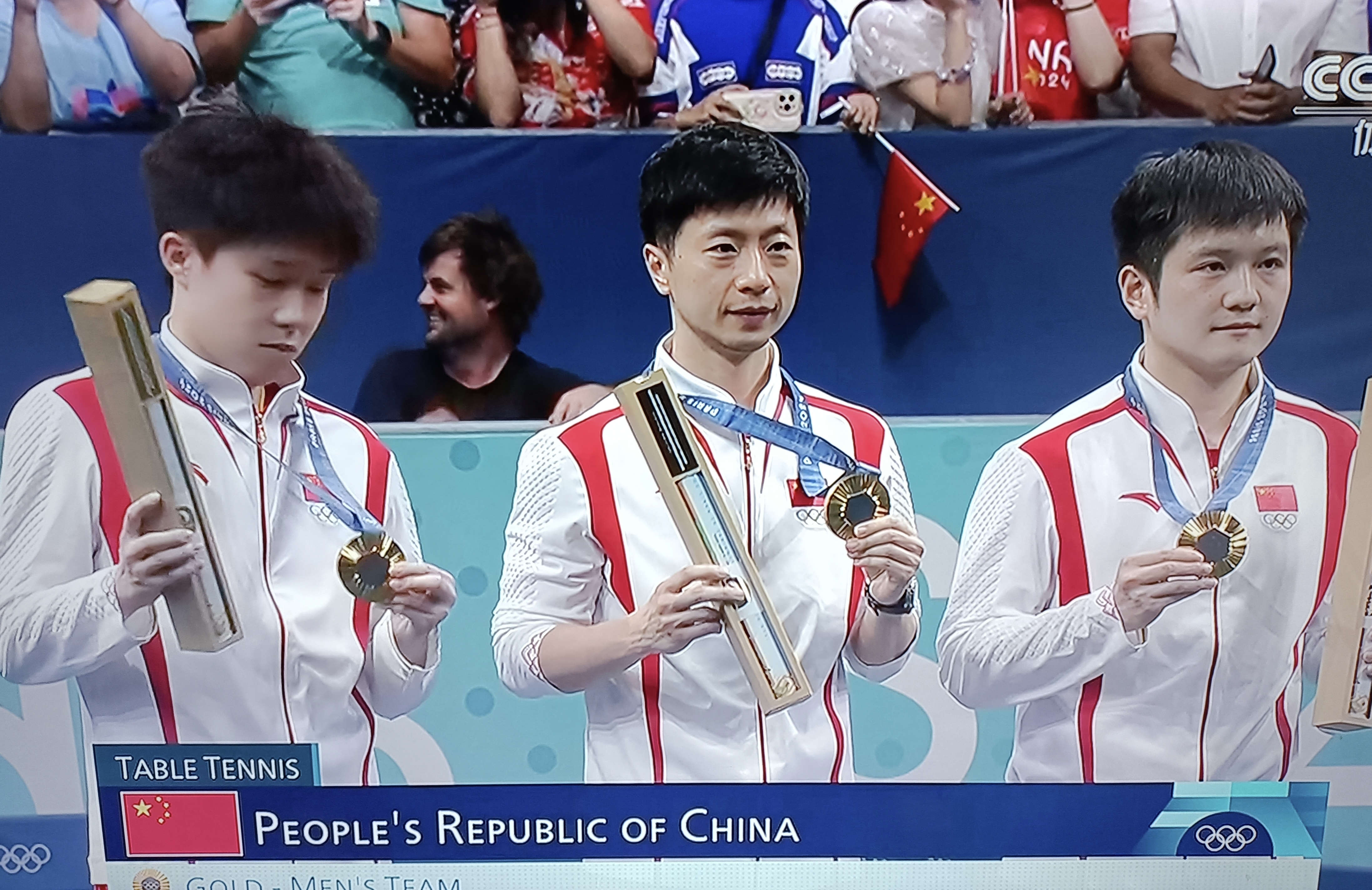 正在进行中的一场双方胶着的比赛的简单介绍