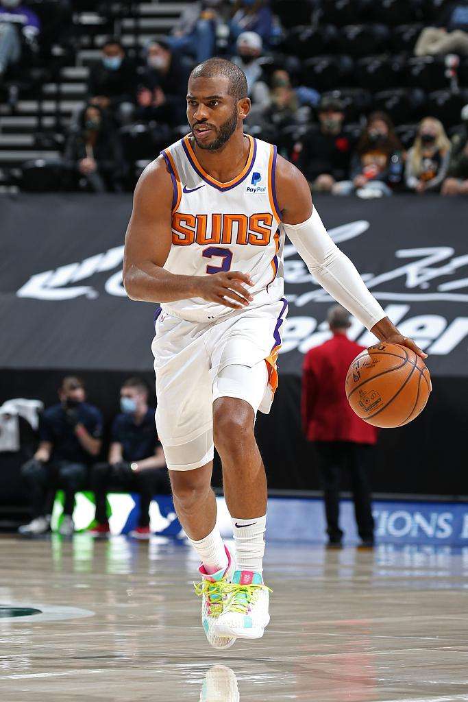 包含爵士惊险击败太阳，米切尔贡献全队最高分的词条