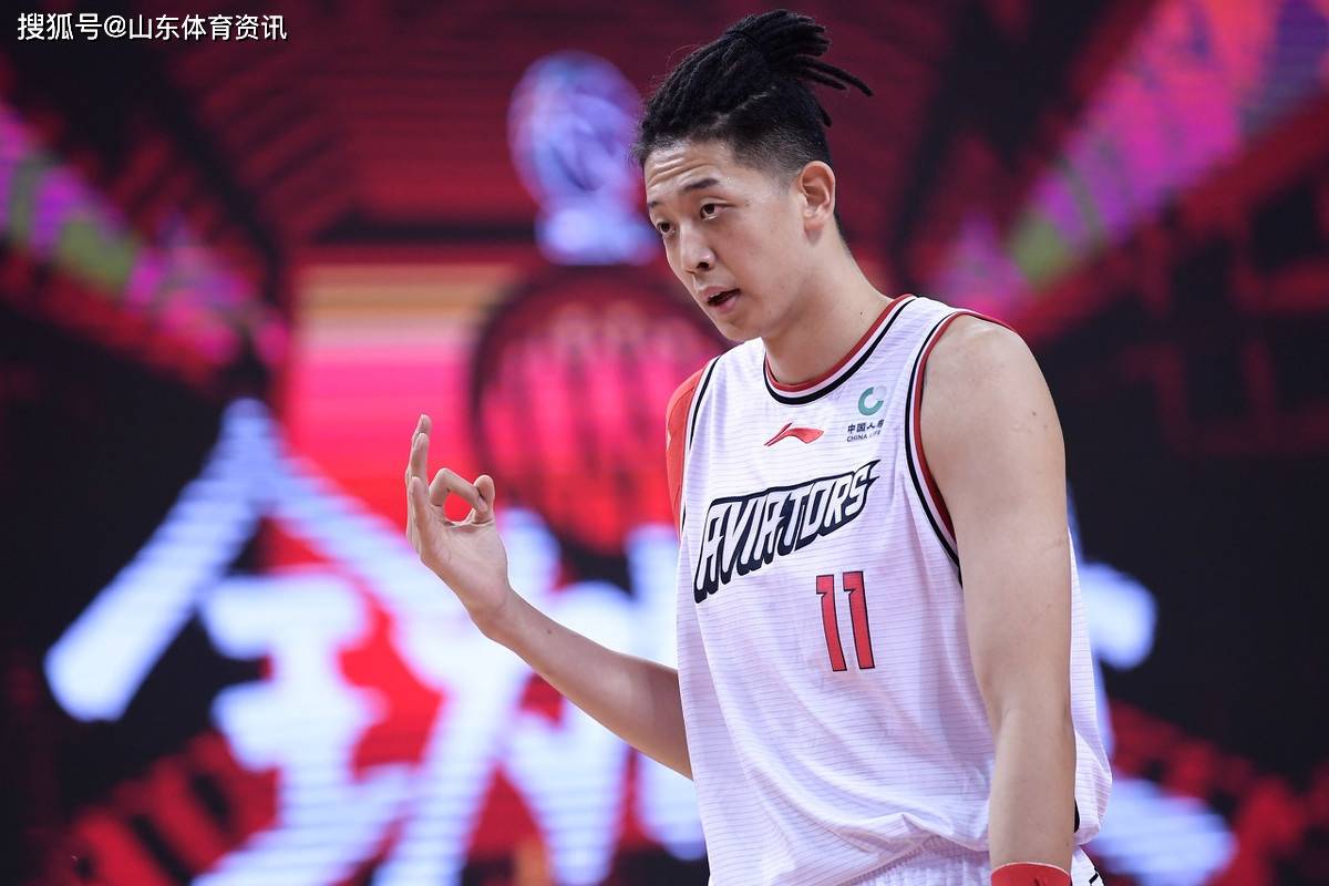 关于蜂队未来战略规划出台，锁定季后赛席位的信息