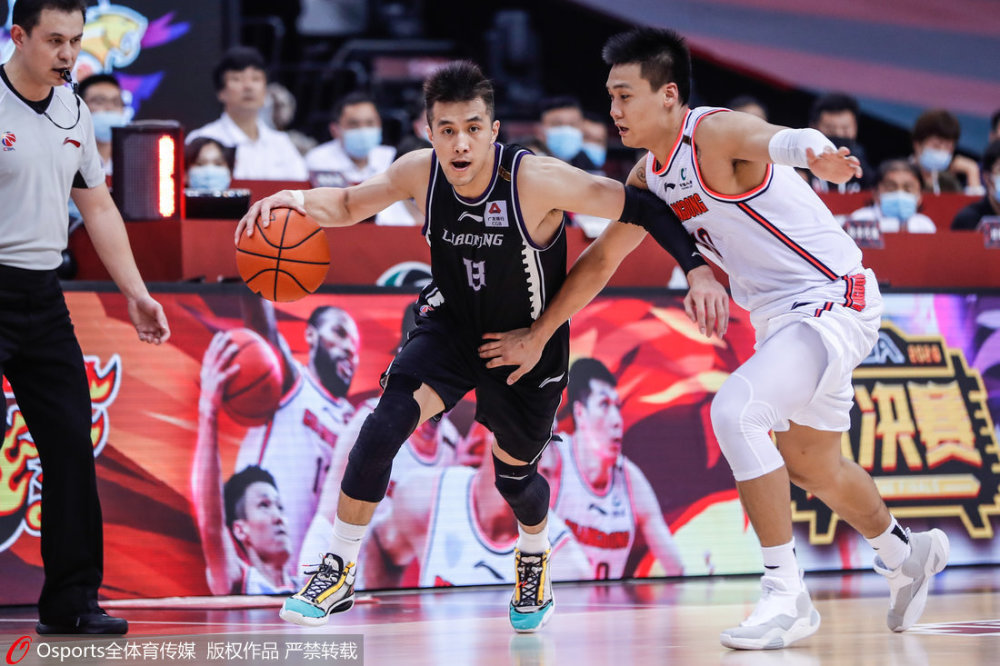 强队对决谁能笑到最后